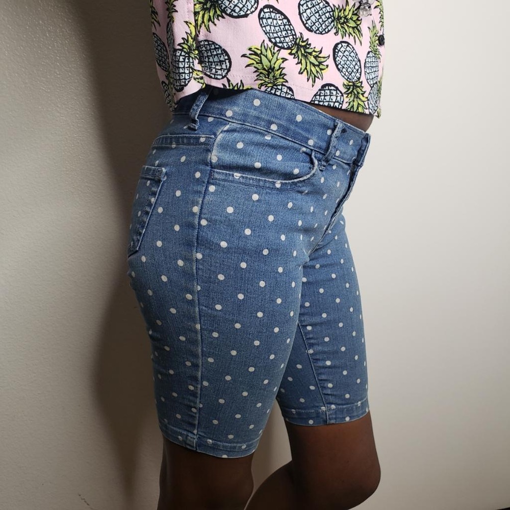 PRETTY POLKA DOT SHORTS ! 😍